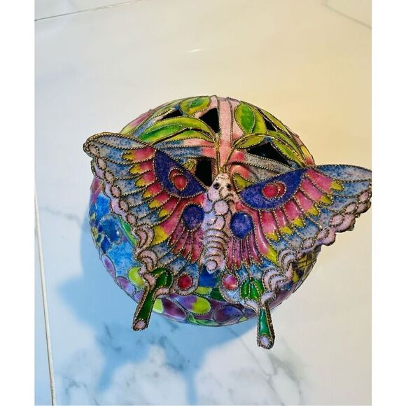 Vintage Cloisonne Butterfly Trinket Box With Lid Guild Trim Beautiful! - Picture 2 of 5